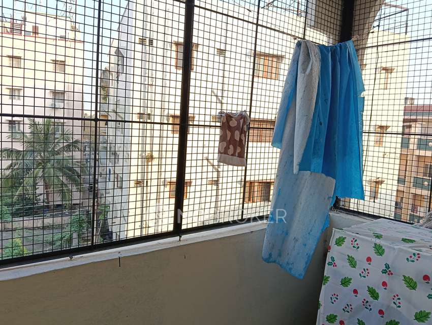 2 BHK Flat In Sri Bhavya Balaji Towers For Sale  In Venkateshwara Nagar ,sainathapuram