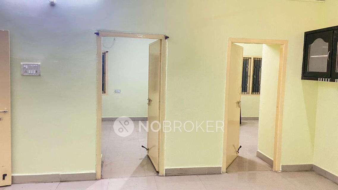 2 BHK Flat In Sri Bhavya Balaji Towers For Sale  In Venkateshwara Nagar ,sainathapuram