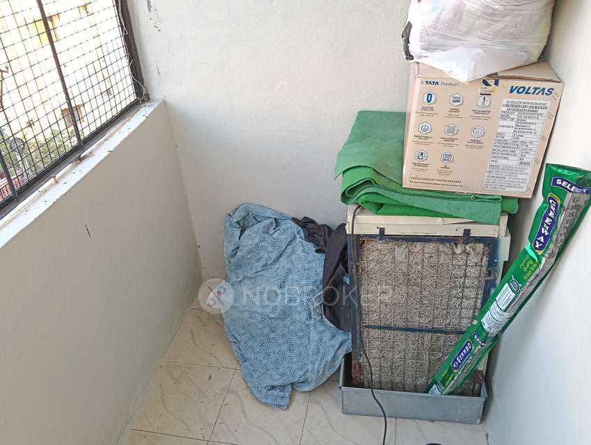 2 BHK Flat In Sri Bhavya Balaji Towers For Sale  In Venkateshwara Nagar ,sainathapuram