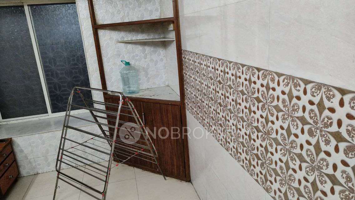 Shared Room for Male In 1 RK  In Apartment In Shukrawar Peth