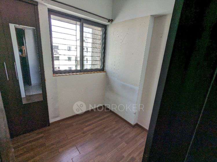 2 BHK Flat In Casa Elite Chs For Sale  In Lodha Palava Lakeshore Greens