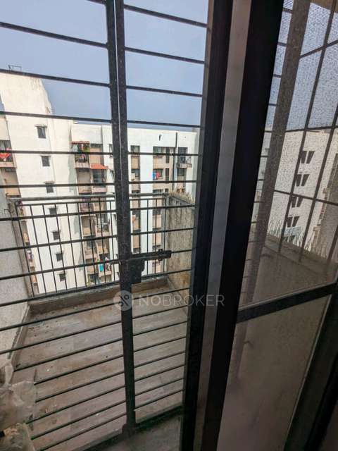 2 BHK Flat In Casa Elite Chs For Sale  In Lodha Palava Lakeshore Greens