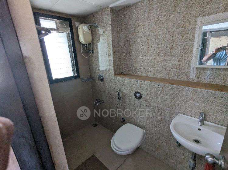 2 BHK Flat In Casa Elite Chs For Sale  In Lodha Palava Lakeshore Greens