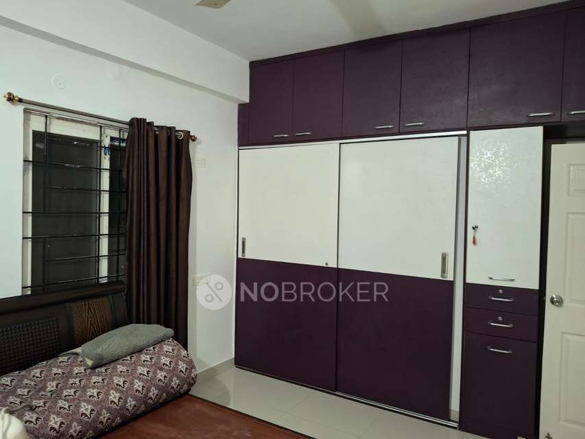 2 BHK Flat In Concrete Sangeeth, Manikonda For Sale  In Manikonda