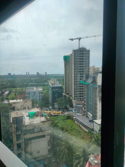 Office Space in Malad West, Mumbai for Rent 