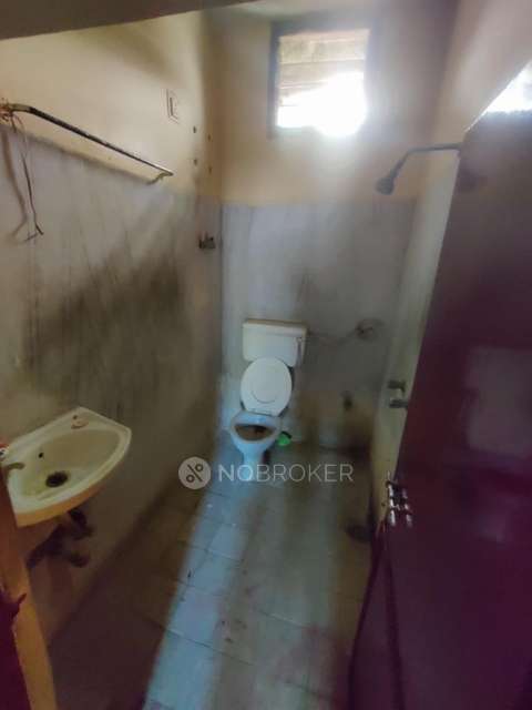 1 BHK Flat In Subhiksha Apartment For Sale  In Choolaimedu