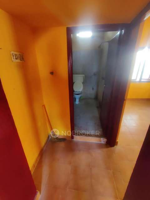 1 BHK Flat In Subhiksha Apartment For Sale  In Choolaimedu