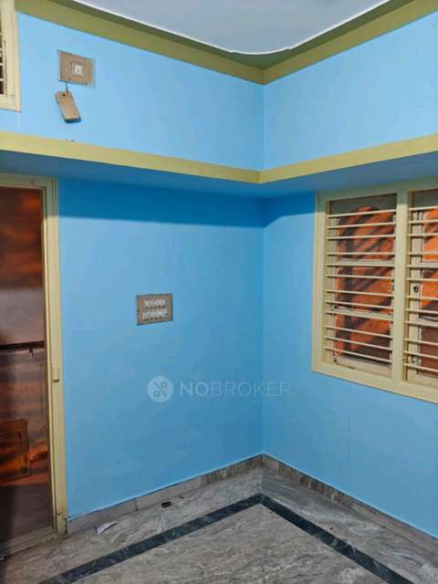 1 BHK Flat In Standalone Building  for Rent  In Hsr Layout