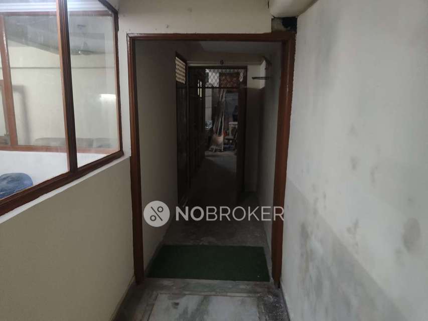 Godown/Warehouse in Vasant Kunj, Delhi for sale 