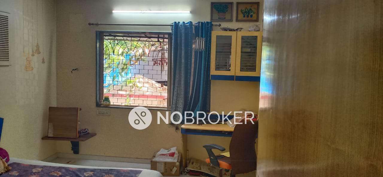 2 BHK Flat In Pappilon Chs For Sale  In Goregaon West