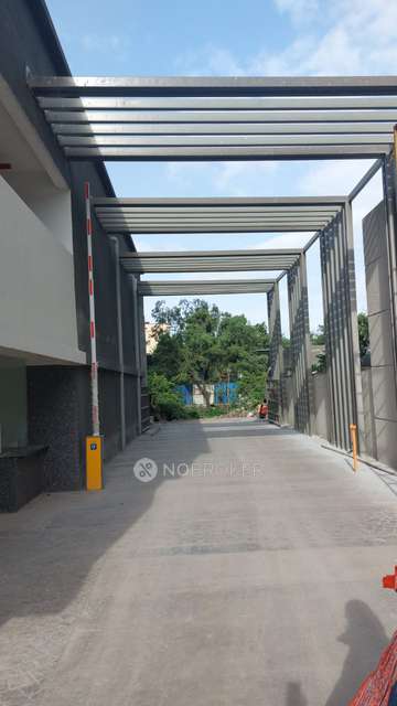 2 BHK Flat In Mantra Mirari for Rent  In Mundhwa