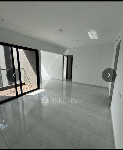 2 BHK Flat In Mantra Mirari for Rent  In Mundhwa