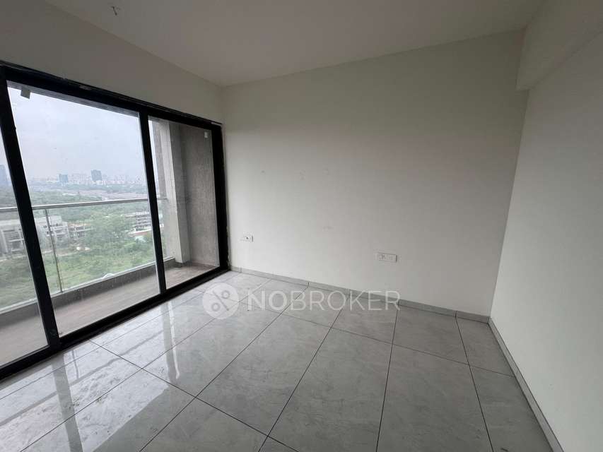 2 BHK Flat In Mantra Mirari for Rent  In Mundhwa