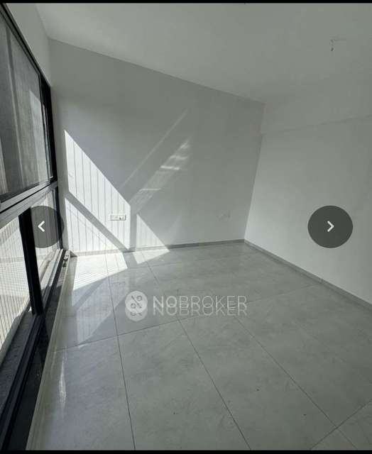 2 BHK Flat In Mantra Mirari for Rent  In Mundhwa