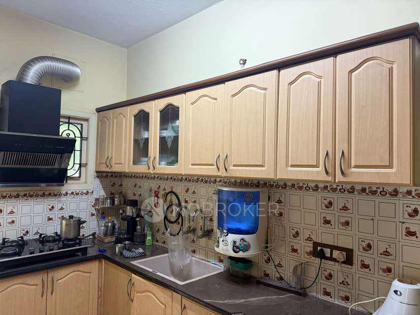 3 BHK Flat In Virugambakkam  for Rent  In Saligramam Bus Terminus