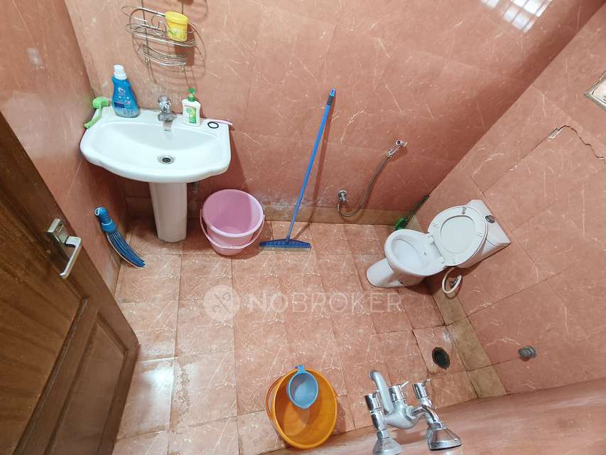 2 BHK Flat In Himagiri Castle For Sale  In J. P. Nagar