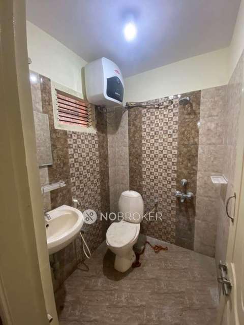 4+ BHK Flat In Stand Alone Building  For Sale  In Manyata Tech Park - Back Gate 5