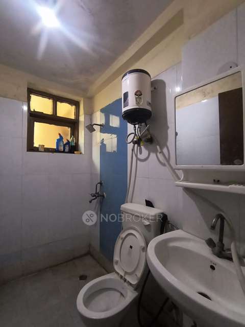 2 BHK Flat In Cosmos Golden Heights For Sale  In Crossings Republik