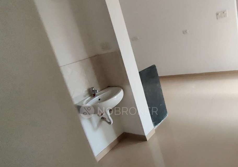 2 BHK Flat In Rahul Eastview for Rent  In Satar Nagar