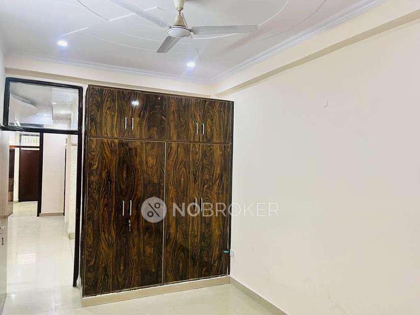 3 BHK Villa In Shakti Khand 4 Lane No. 9, Lane Number 9 For Sale  In Indirapuram