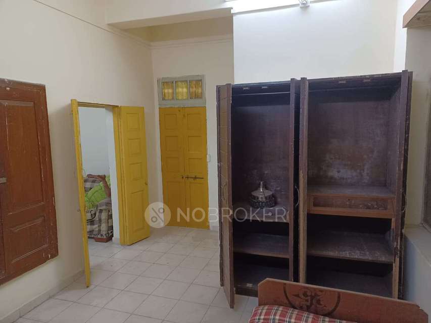 2 BHK House for Rent  In Model Colony, Shivaji Nagar