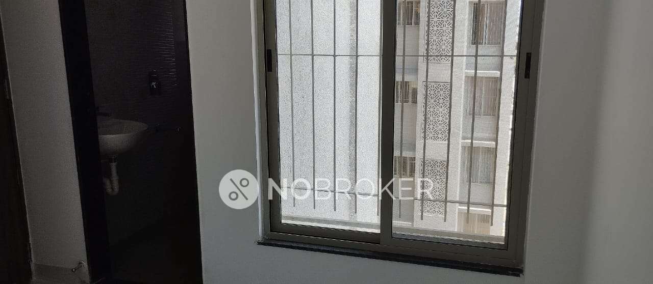 2 BHK Flat In Panama Park For Sale  In Lohegaon