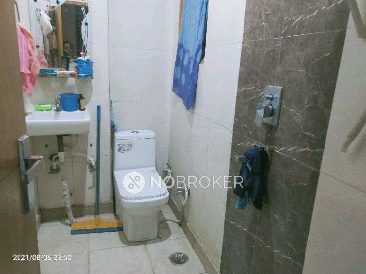 2 BHK Flat In Sewak Park For Sale  In Dwarka