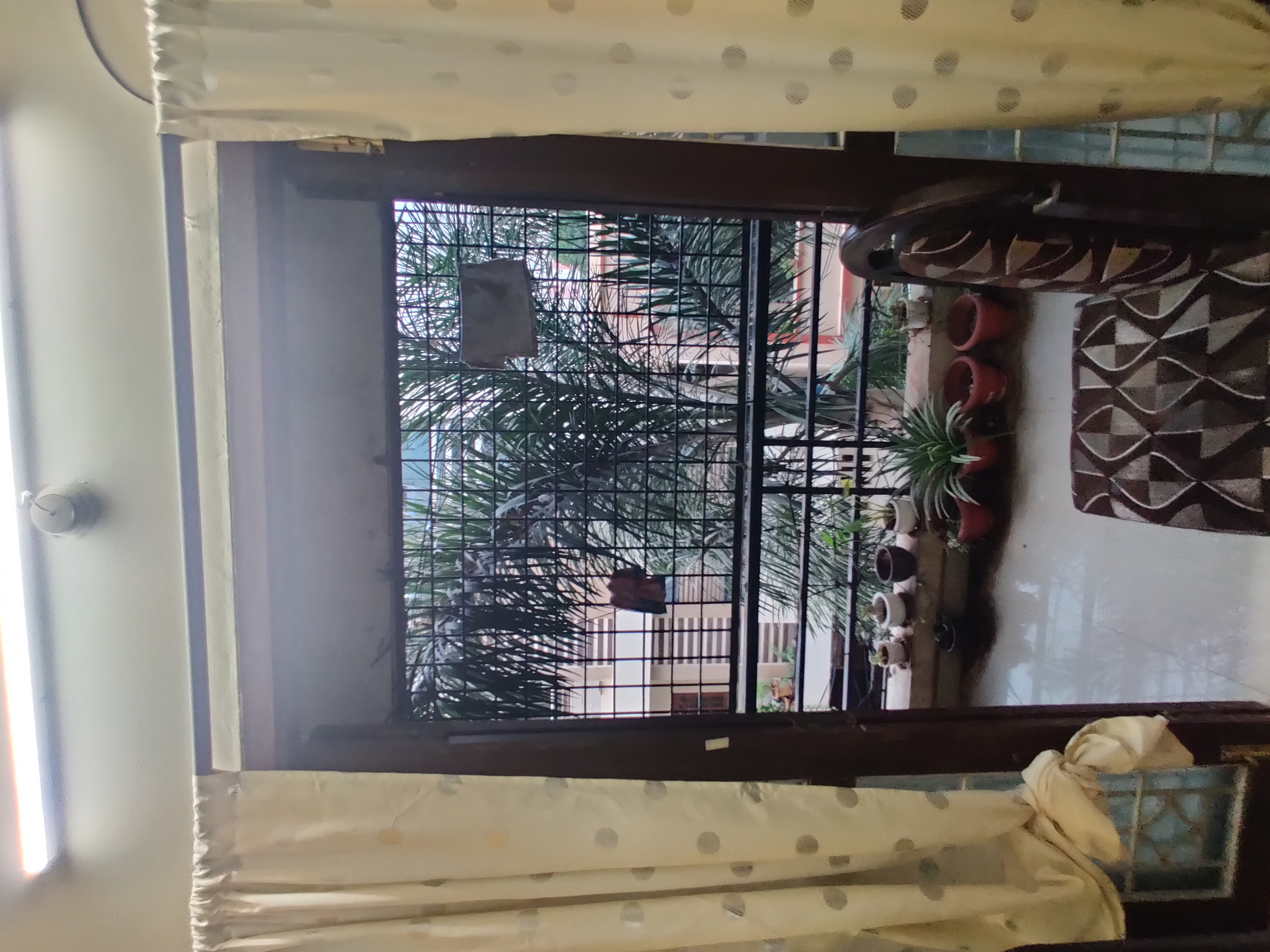 Anuhar A Square Apartment