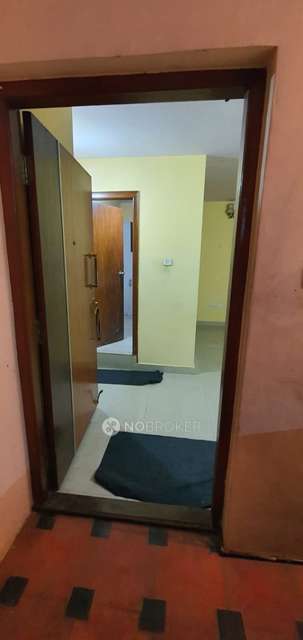 1 BHK Flat In Waleed Manor  For Sale  In Hbr Layout