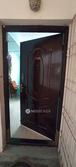 2 BHK Flat In Saradeuz Paradise For Sale  In Perumbakkam