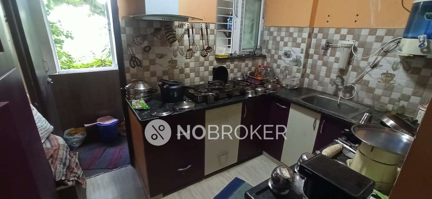 2 BHK Flat In Saradeuz Paradise For Sale  In Perumbakkam