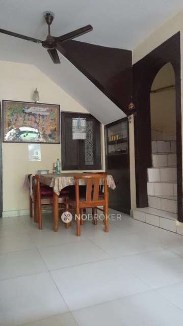 3 BHK Flat In Ghalib Apartment  For Sale  In Pitampura