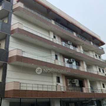 1 RK Flat for Rent  In Gtb Nagar 