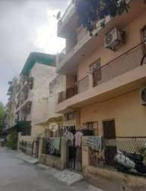 1 BHK Flat In Dda Flats For Sale  In  Rohini