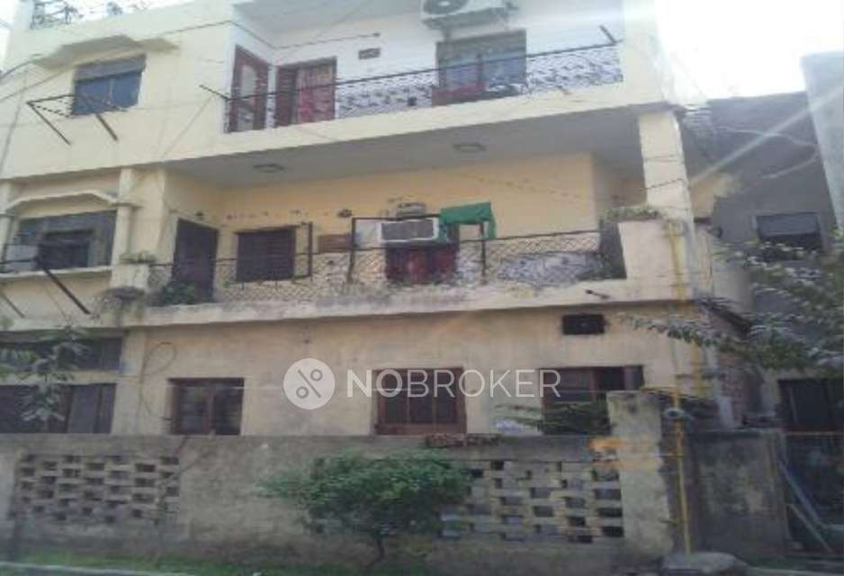 1 BHK Flat In Dda Flats For Sale  In  Rohini