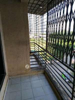 2 BHK Flat In 401 Nakshatra Chs, Patil Complex ,owegaon Village, Kharghar For Sale  In Kharghar