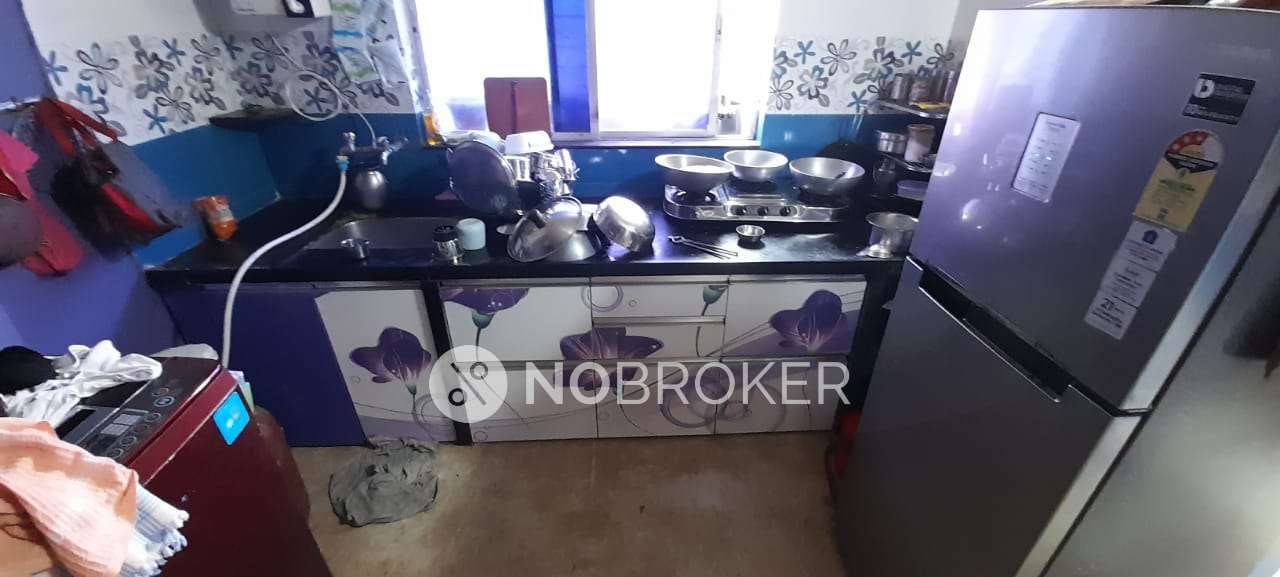 2 BHK Flat In Shree Gajanan Apartment, Shukruwar Peth For Sale  In Aakra Maruti Chowk