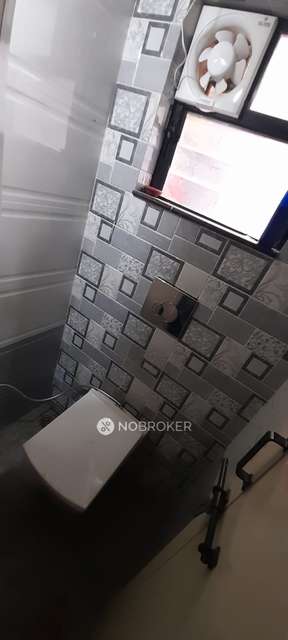 2 BHK Flat In Shree Gajanan Apartment, Shukruwar Peth For Sale  In Aakra Maruti Chowk
