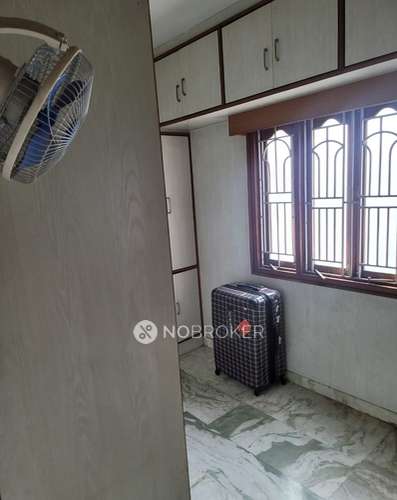 4 BHK Flat In Shree Plaza  For Sale  In Nampally
