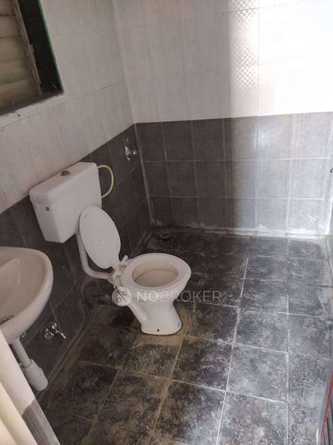 2 BHK Flat In Mhada Complex  For Sale  In Yashwant Nagar