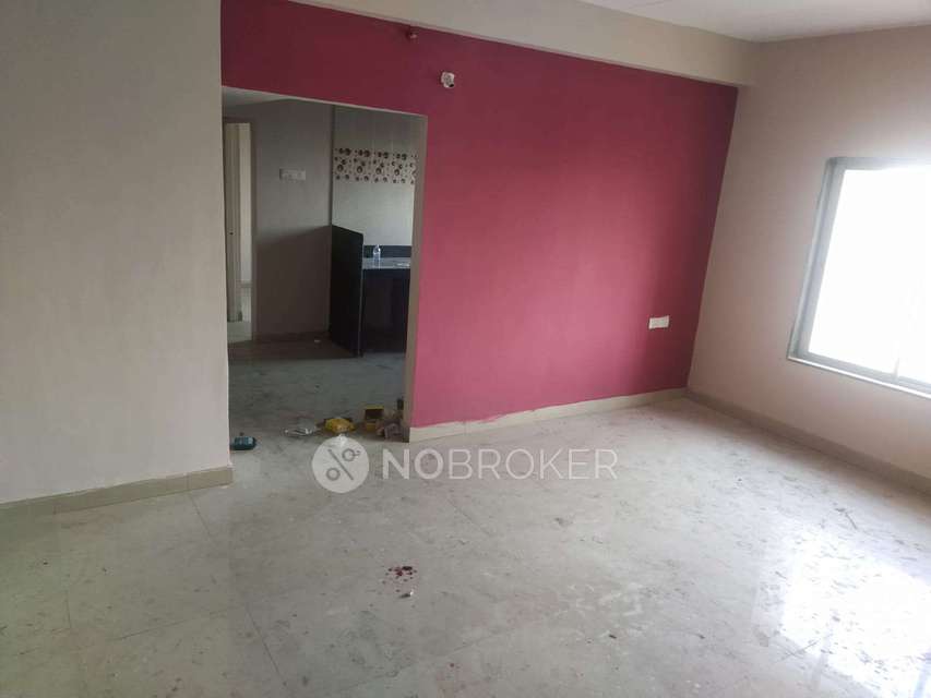 2 BHK Flat In Mhada Complex  For Sale  In Yashwant Nagar