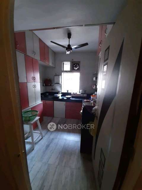2 BHK Flat In New Manohar Mahal  For Sale  In Thane East