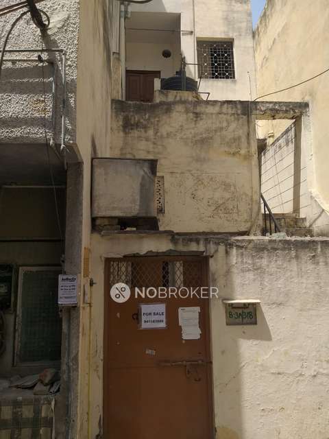 4+ BHK Flat For Sale  In Janakpuri