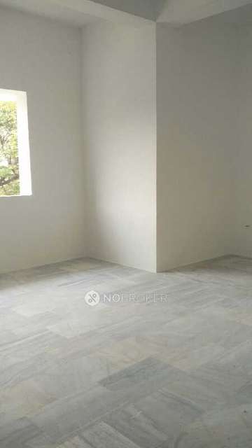 2 BHK Flat In Bhatia Palace For Sale  In Kotturpuram