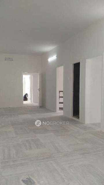 2 BHK Flat In Bhatia Palace For Sale  In Kotturpuram