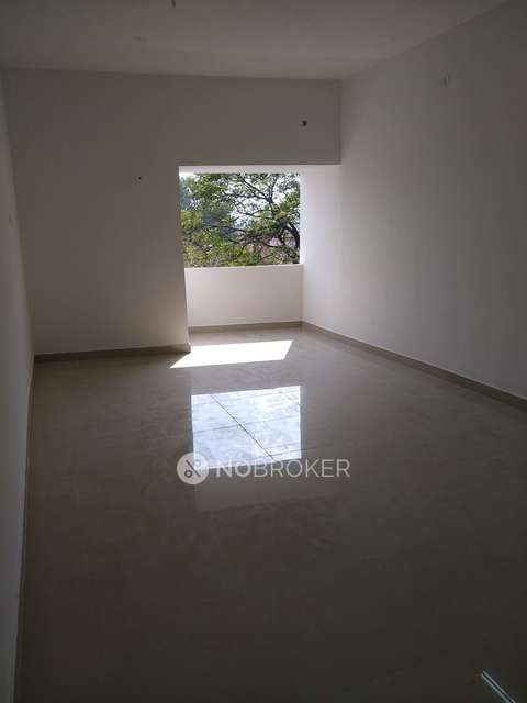 2 BHK Flat In Bhatia Palace For Sale  In Kotturpuram