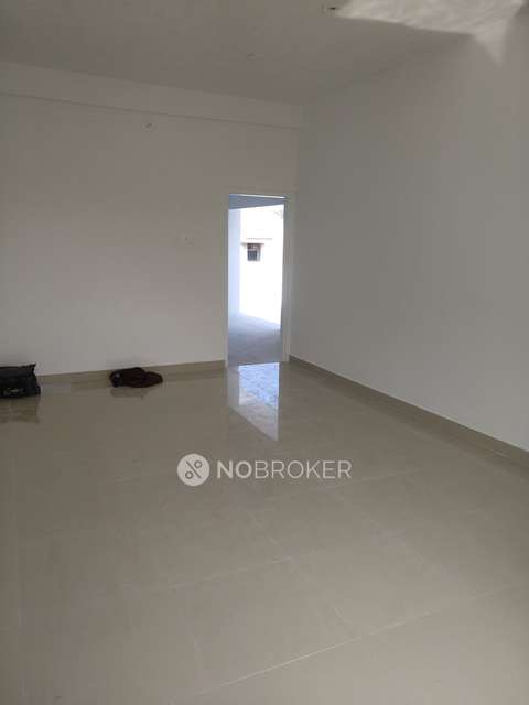 2 BHK Flat In Bhatia Palace For Sale  In Kotturpuram