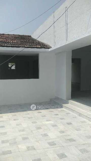 2 BHK Flat In Bhatia Palace For Sale  In Kotturpuram