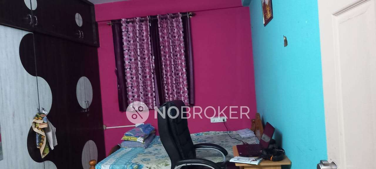 2 BHK Flat In Ravoos Temple Bells For Sale  In Munnekollal