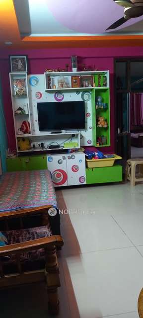 2 BHK Flat In Ravoos Temple Bells For Sale  In Munnekollal